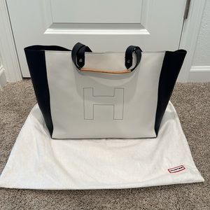 HUNTER Leather Tote Bag White and Navy